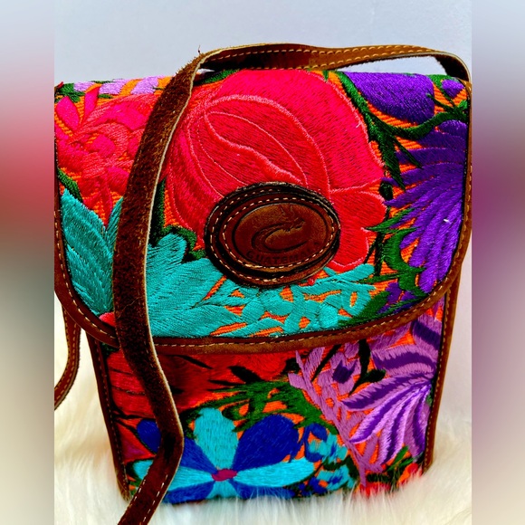 Unbranded Handbags - Boho Handcrafted in Guatemala Vibrant Embroidered & Leather Floral Crossbody